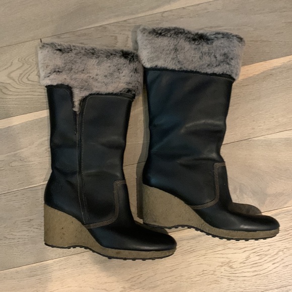 Timberland dark brow, size 9 boots with the fur - Picture 5 of 5